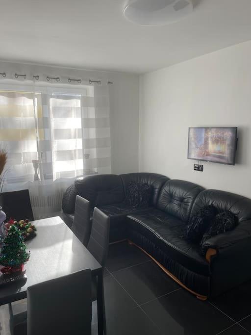 In Mariahilferstrasse/schwendermarkt Apartamento